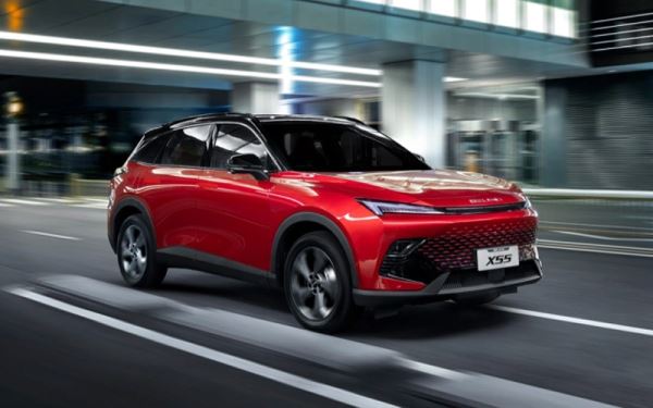 В каршеринге BelkaCar появились кроссоверы BAIC X55