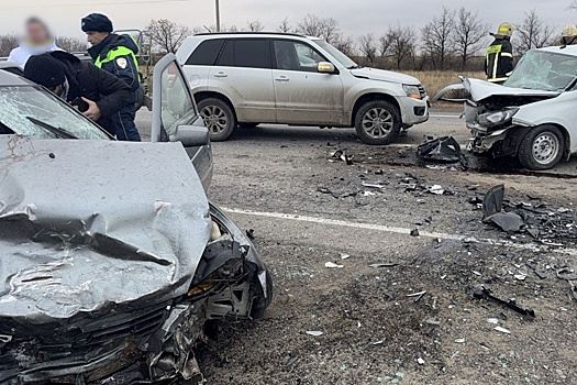 В Волгоградской области пять человек пострадали в ДТП